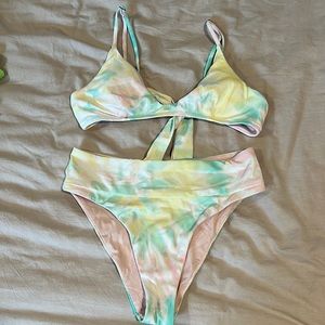 Rip curl two piece set size small top and bottom